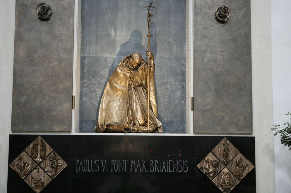Brescia: il monumento a Paolo VI, in Cattedrale (foto Eden-La Voce del Popolo)