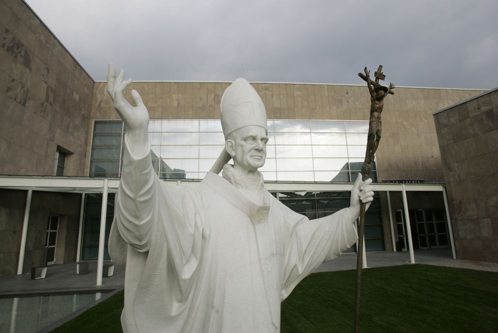 Concesio: la sede dell'Istituto Paolo VI (foto Ap)