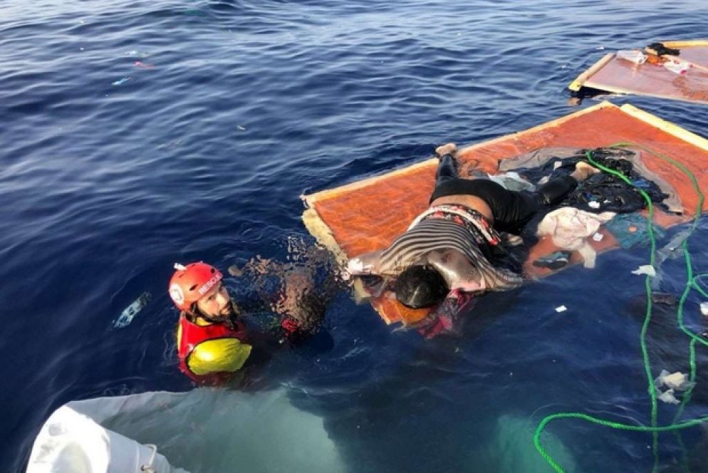 Una delle foto che Oscar Camps, fondatore della Ong Open Arms ha pubblicato su Twitter