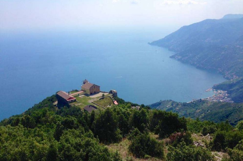 Il santuario dell’Avvocata a Maiori, in provincia di Salerno