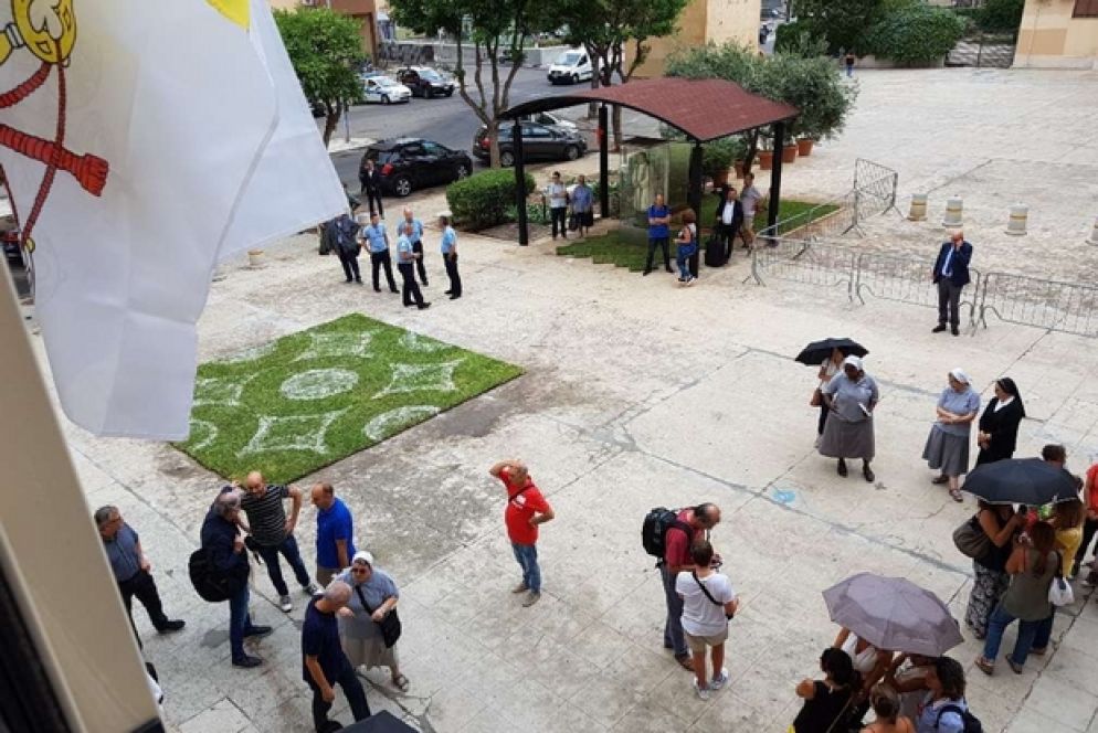 La piazza che intitolata al beato