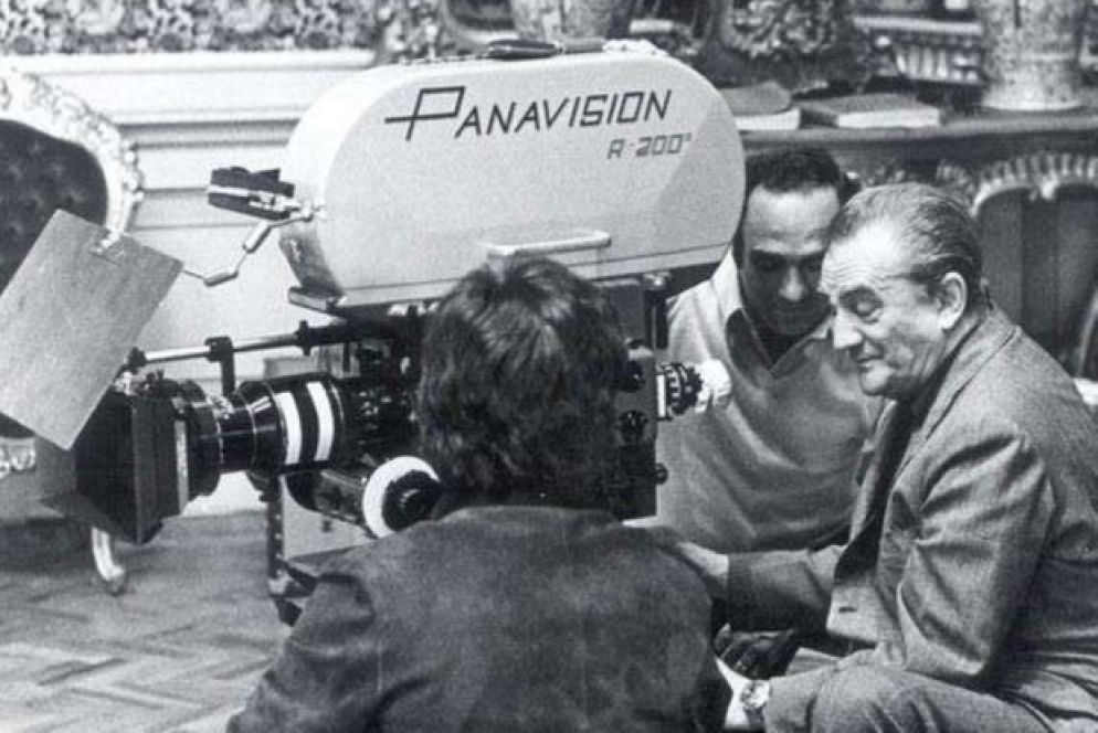 Il regista Luchino Visconti