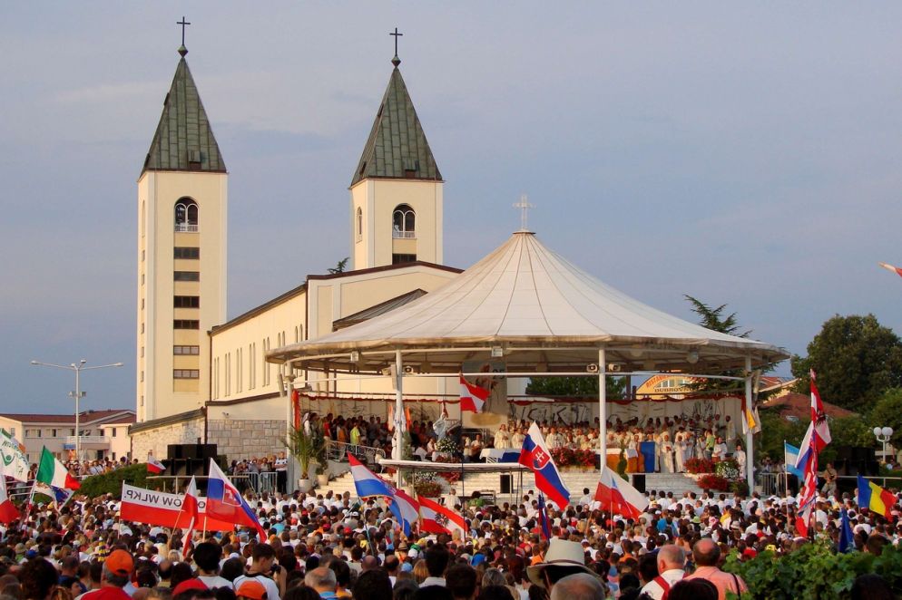 Fedeli da tutto il mondo a Medjugorje