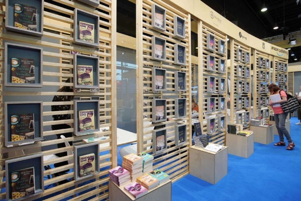 La Fiera del libro di Francoforte (Ansa)