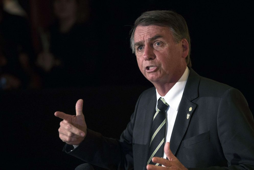 Jair Bolsonaro, candidato presidenziale di estrema destra, subito prima dell'attentato era in testa ai sondaggi con il 22% (Ansa)