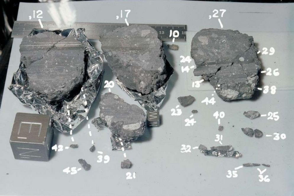 Alcune delle rocce prelevate dall'Apollo 17 (Foto Nasa)