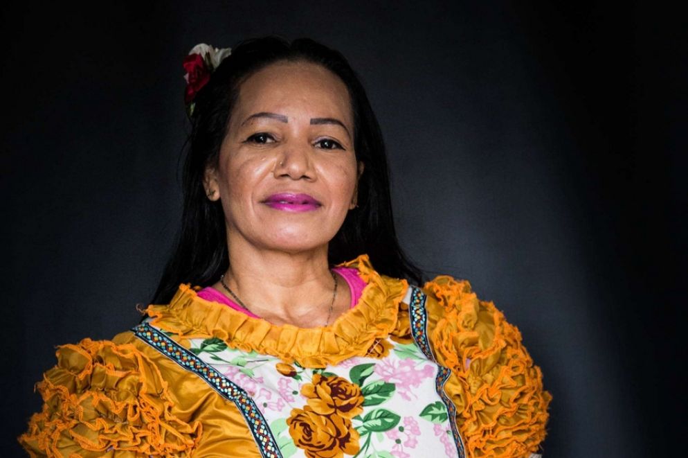 Ismenia è emigrata in Brasile nel 2018 per sottoporsi a un trattamento sanitario, grazie ad Acolhidos por meio do trabalha oggi lavora in un fast food. In Venezuela era infermiera