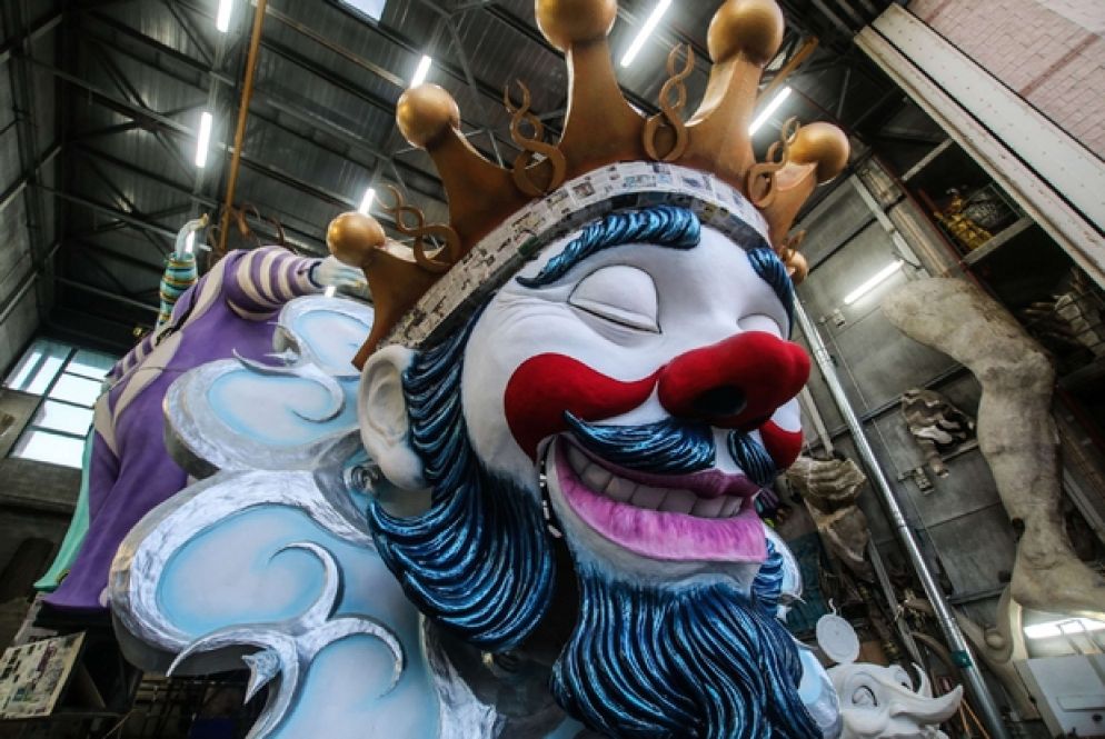 "Abbracciami è Carnevale" inno all'altruismo di Fabrizio Galli