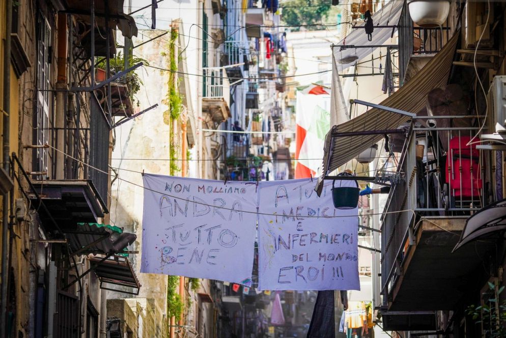 A Venezia le facciate delle sedi istituzionali del Comune di Venezia, Cà Farsetti sul Canal Grande e il Municipio di via Palazzo a Mestre, per un mese vengono illuminate con i colori del tricolore. Così come a Roma è stato per il Campidoglio nel 159° anniversario dell'Unità di Italia.