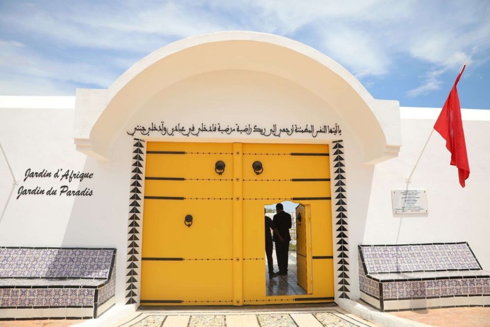 I cadaveri rinvenuti in Tunisia appartengono a persone di origine africana ma anche mediorientali e asiatici. Dalla Libia o dalle coste della Tunisia tentano di raggiungere l’Europa accettando di salire su gommoni o imbarcazioni obsolete e insicure, spesso pagando ingenti somme di denaro a trafficanti senza scrupoli.