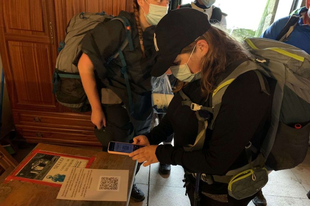 I pellegrini lungo il Cammino di Santiago al tempo del Covid - @CatedraldeSantiago