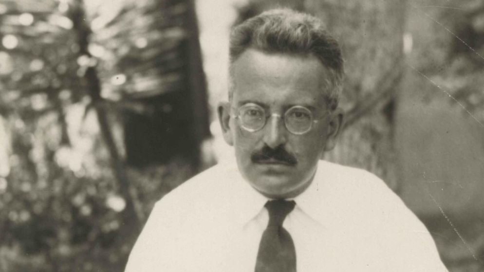 Il filosofo Walter Benjamin - .
