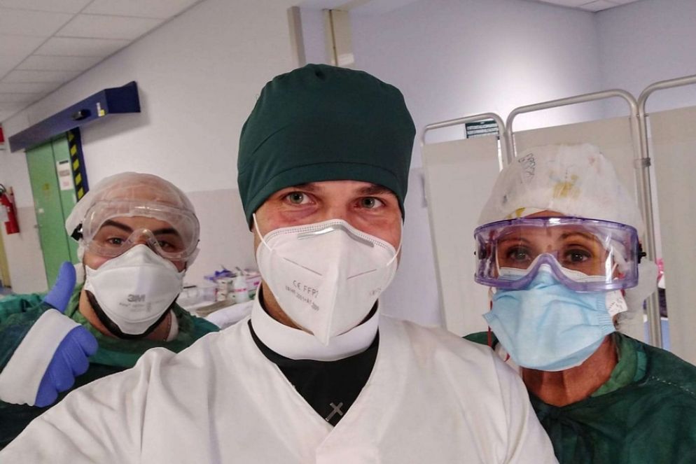 Don Sebastiano Kondzior, cappellano del Policlinico Tor Vergata di Roma