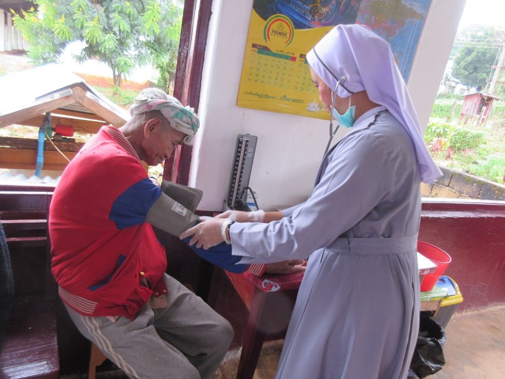 Le suore di Carità (o di Maria Bambina, come tutti le chiamano), vivono il Vangelo del "farsi prossimo" in 376 comunità presenti in Europa, Asia, Africa e America - (foto www.suoredimariabambina.org)