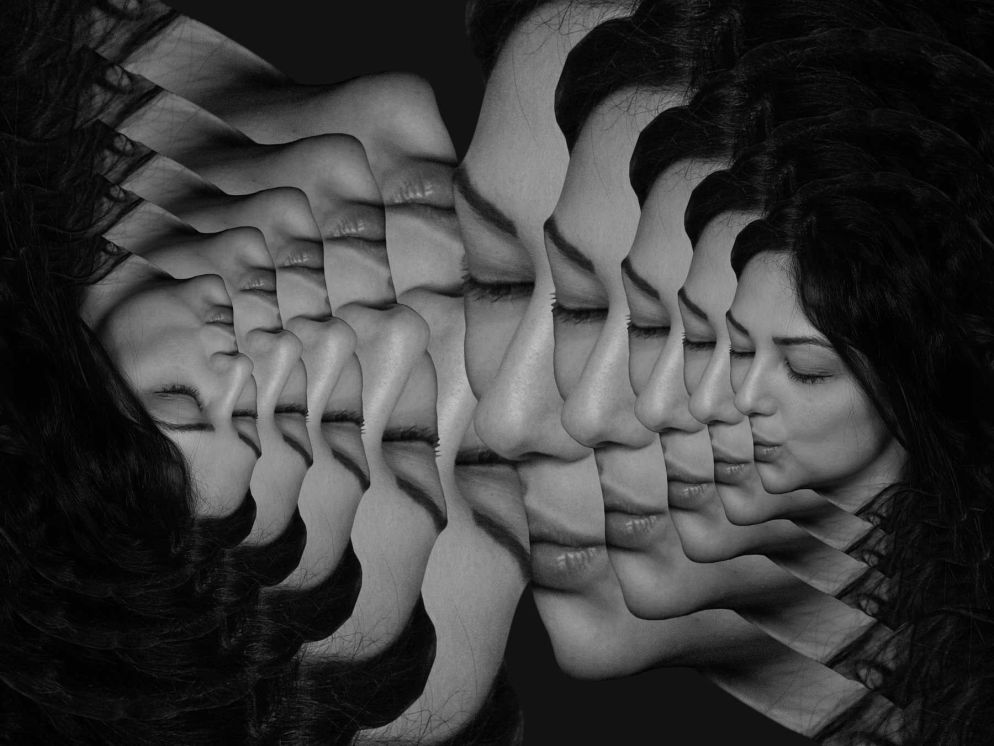 Huda, 34 anni, siriana: è una delle storie raccontate nella mostra multimediale “Un giorno qualunque. Storie che ricominciano in Italia”, ideata da Emergency - Simone Cerio