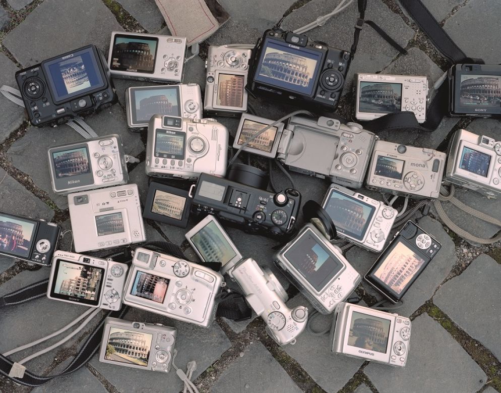 "Colosseum Pictures", della serie "The new antiquity", 2009 - Tim Davis, courtesy the artist