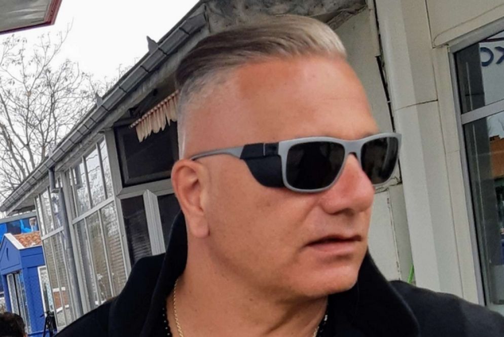 Dinos Theoharidis. Il colonnello di Alba Dorata che guida i paramilitari di estrema destra nella caccia ai profughi che la Turchia spinge in Europa - Avvenire