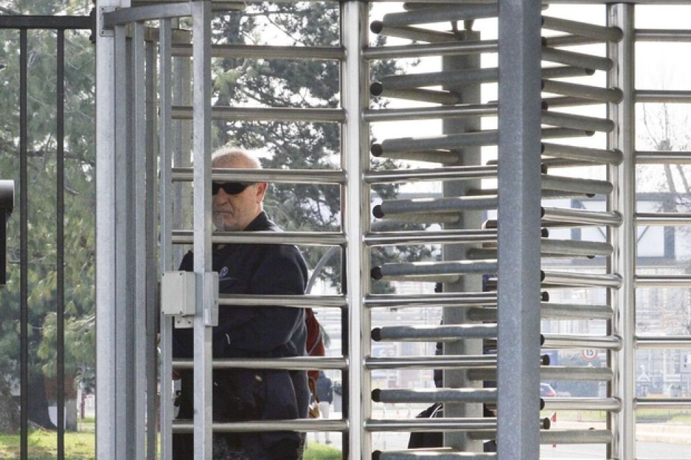 Cancello nel Lodigiano, dove due persone sono risultate contagiate. Presentata così una normale foto diventa inquietante - Ansa