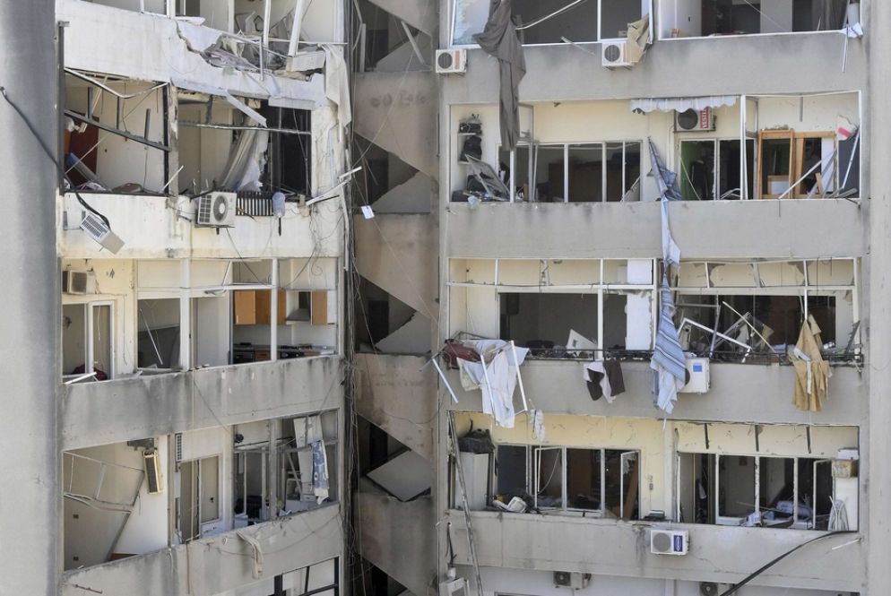 La distruzione al porto di Beirut - Ansa