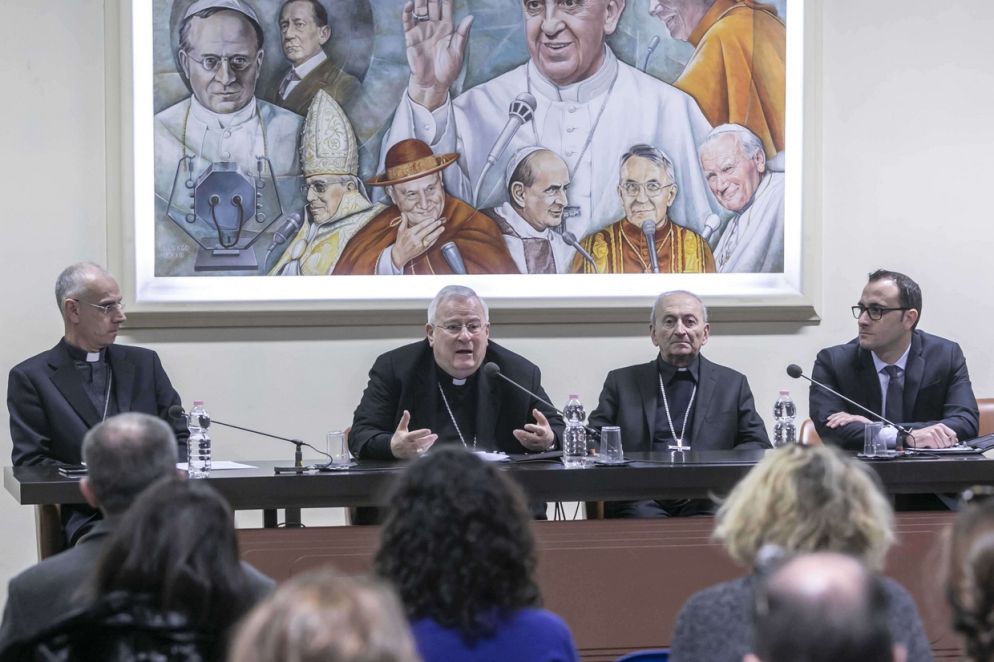La conferenza stampa di presentazione dell'Incontro "Mediterraneo, frontiera di pace" - Siciliani