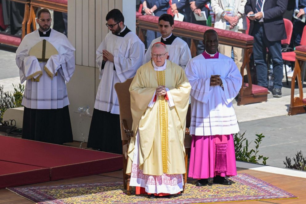 Il cardinale Pietro Parolin, ha presieduto la Messa in piaza San Pietro - ANSA