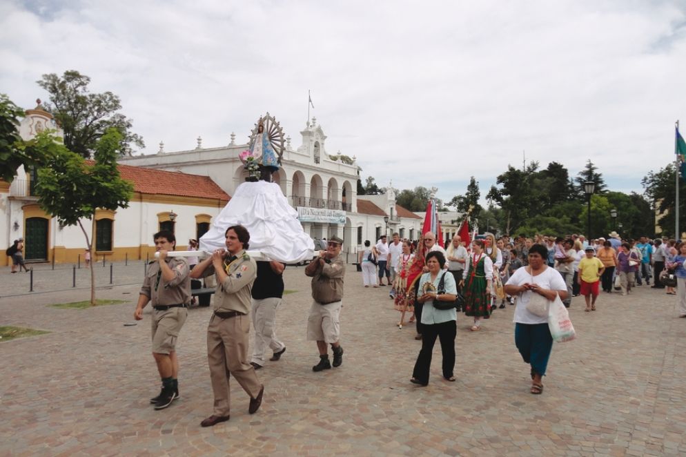 La devozione popolare dei fedeli argentini - Immagine di archivio