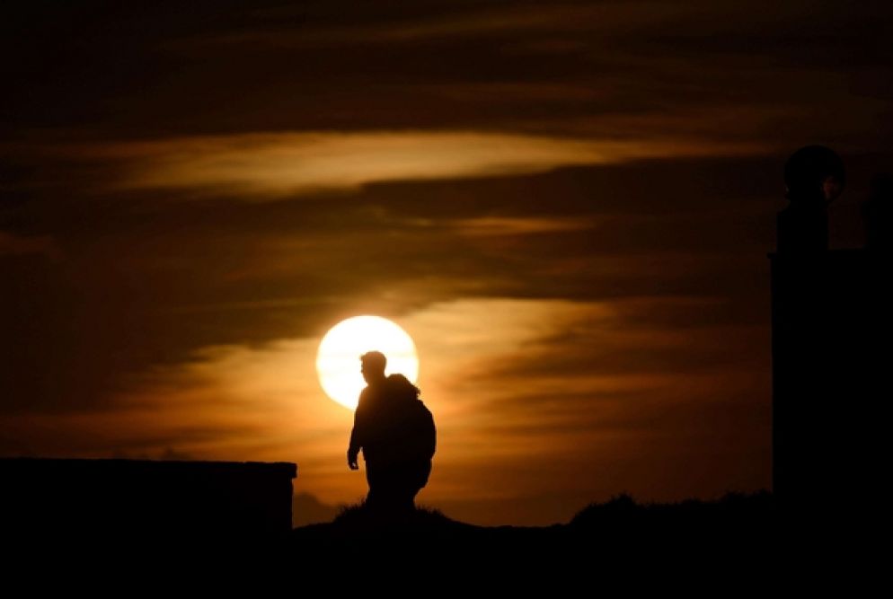 Un tramonto invernale - Ansa