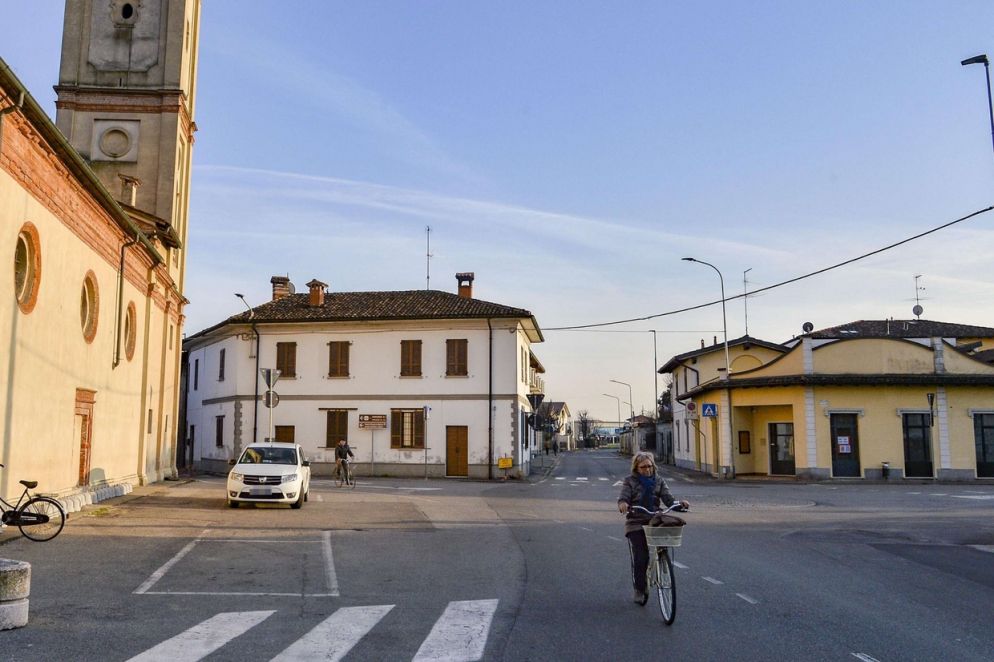 Il centro storico di Castiglione d’Adda, periferia della diocesi di Lodi - Ansa