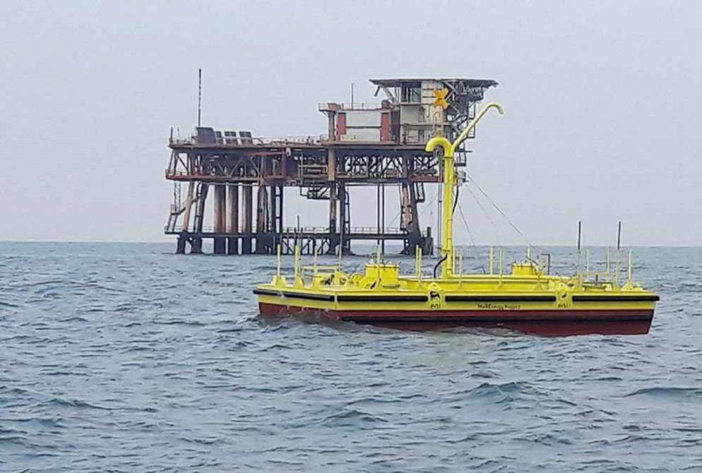 L'Iswec, l'impianto sperimentale per generare energia elettrica dal moto ondoso - Eni