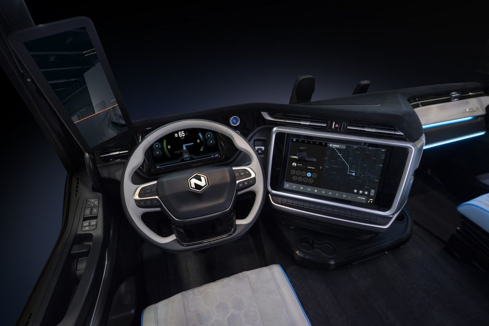 Gli interni del Nikola Tre il cui prototipo è stato presentato a Torino lo scorso dicembre - Nikola