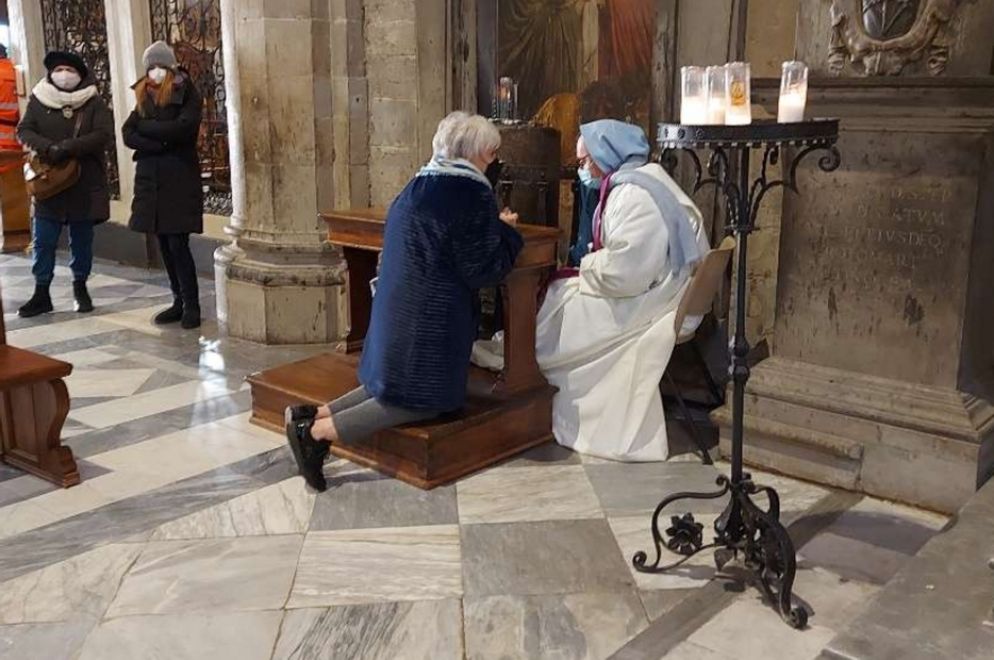 Dai vescovi l'invito ad accostarsi al sacramento della Riconciliazione - Avvenire