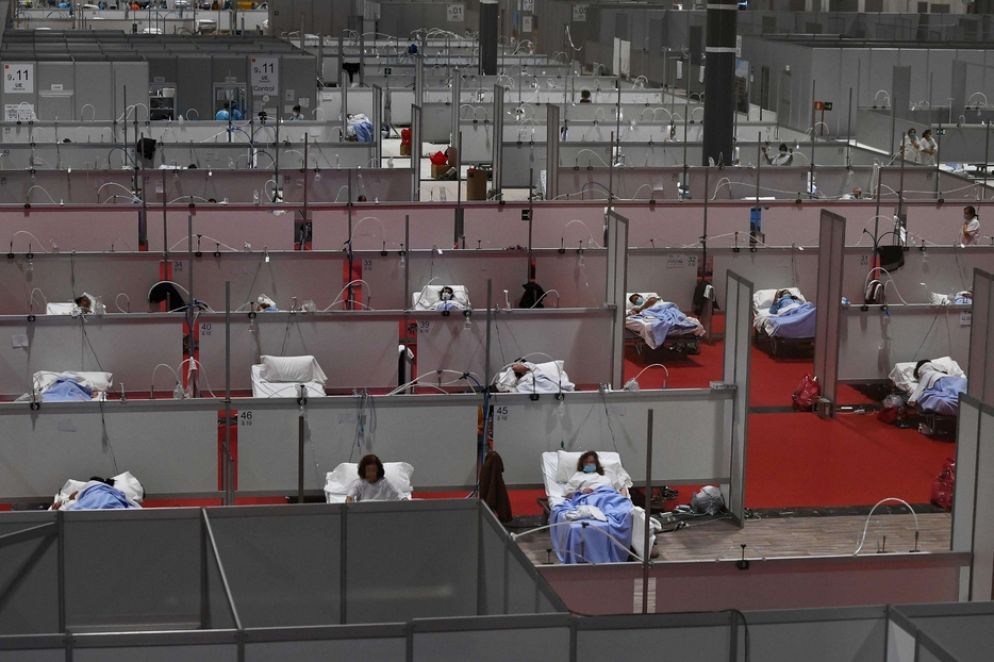 La sanità spagnola in ginocchio per la pandemia - Ansa