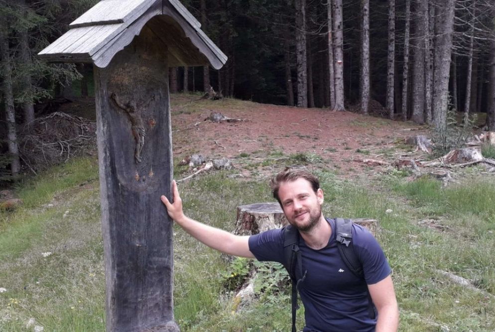 Un altro momento del tour di Fabio Vettorello in bici. Ha percorso 500 km per raggiungere, uno a uno, tutti i suoi 80 alunni