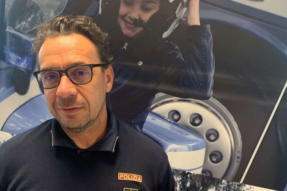 Roberto Signore poliziotto, 48 anni, Verona - .