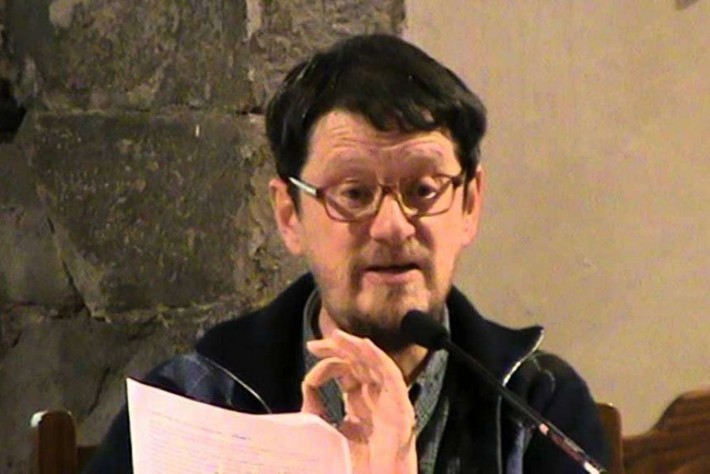 Don Luca Mazzinghi, nuovo presidente della Società biblica in Italia - YouTube