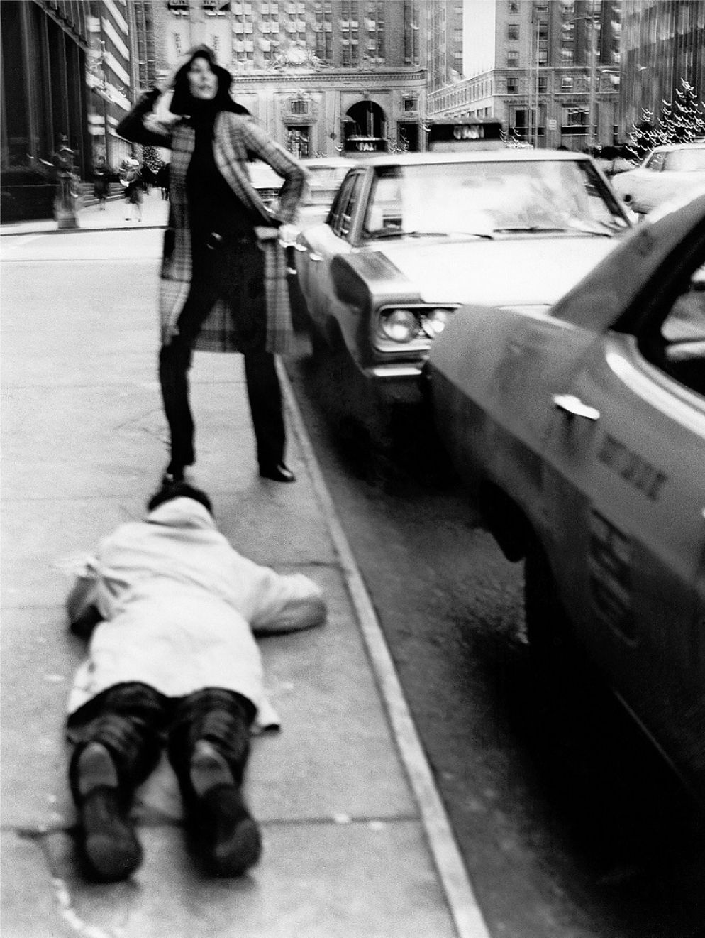 Bob Krieger a New York sul set di Missoni, 1969 - © Bob Krieger