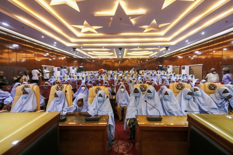 La sala in cui sono state riunite le ragazze: rifocillate, alcune di loro hanno avuto bisogno di anche cure mediche - Reuters