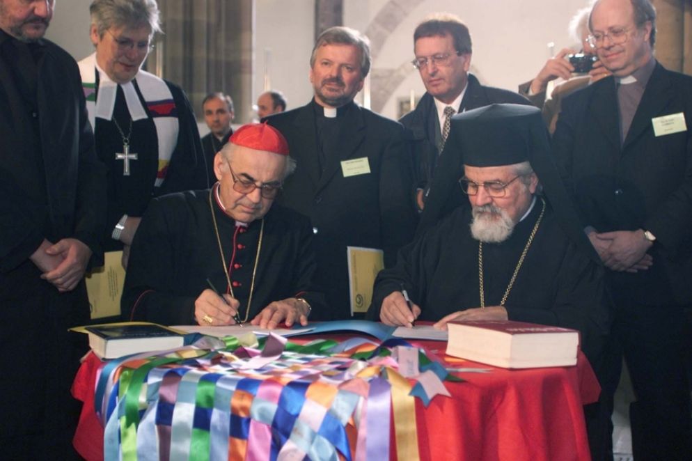 22 aprile 2001, la firma della Charta Oecumenica - Archivio Siciliani
