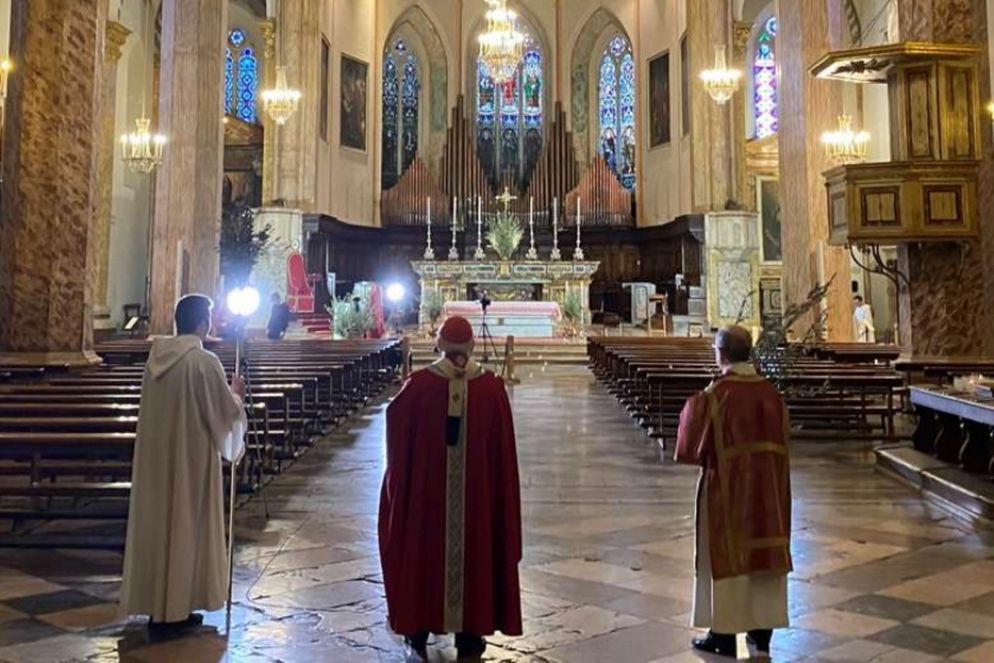 La Messa a porte chiuse per la domenica delle Palme nella Cattedrale di Perugia - Arcidiocesi di Perugia