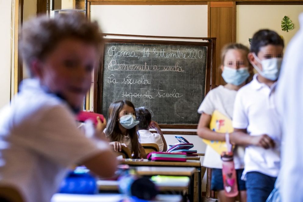 Vaccini anche sotto i 12 anni - Ansa