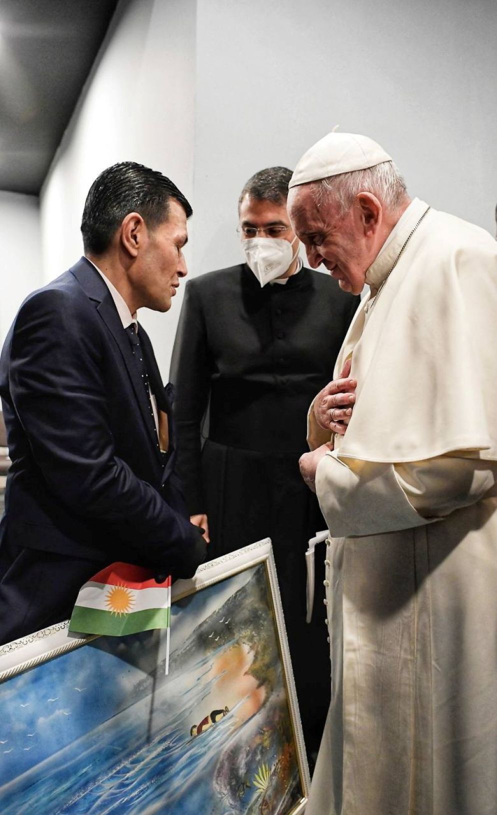 L'incontro tra papa Francesco e il padre di Alan Kurdi a Erbil - Vatican Media / Ansa
