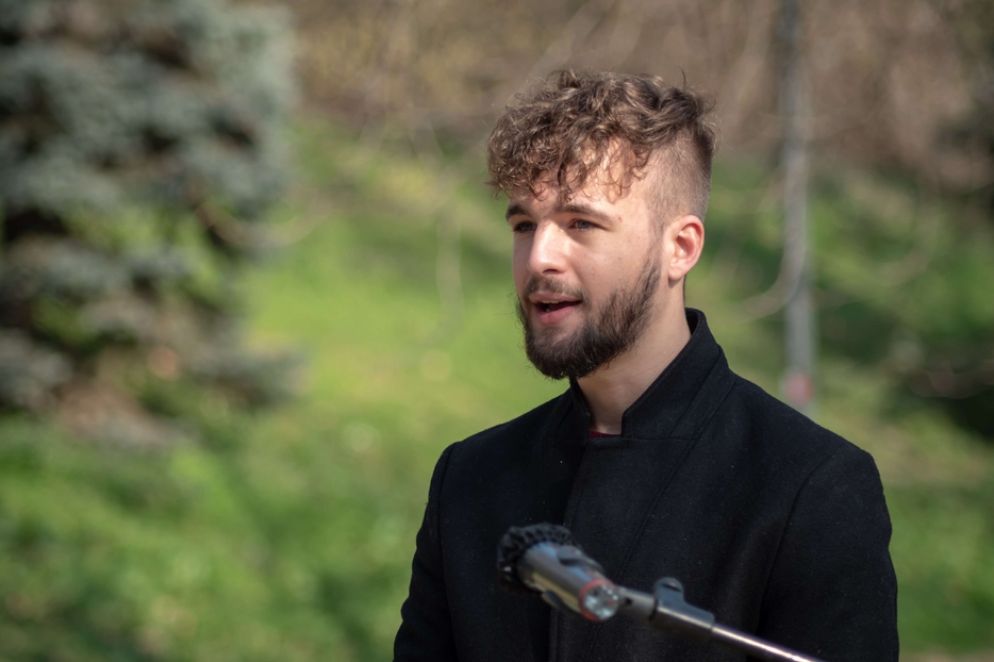 Luca Urbani alla cerimonia al Giardino dei Giusti di Milano - .