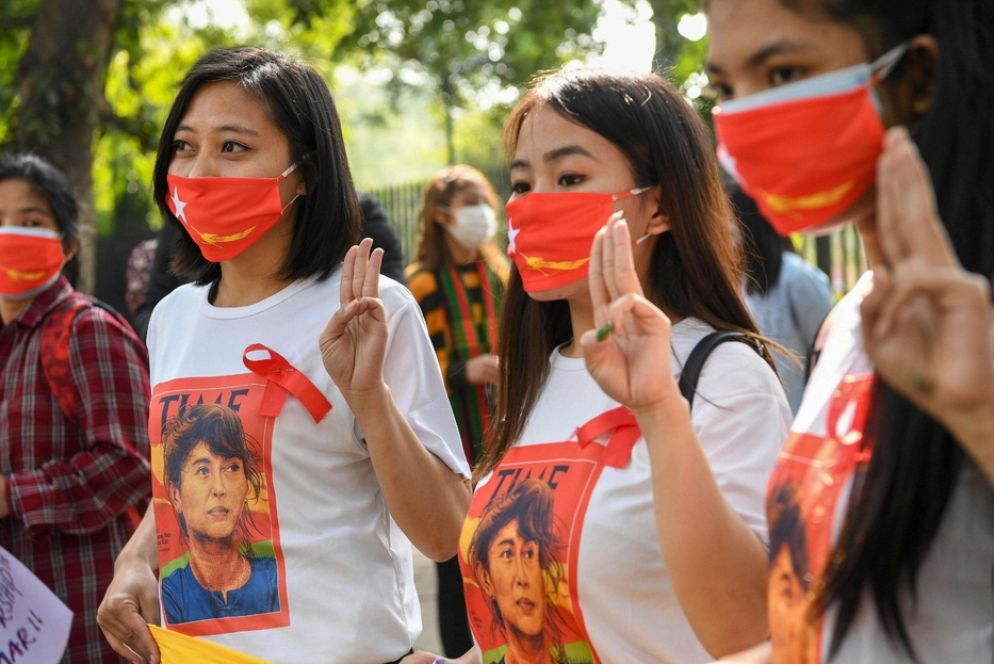 Una manifestazione in supporto di Aung San Suu Kyi a Nuova Delhi - Ansa