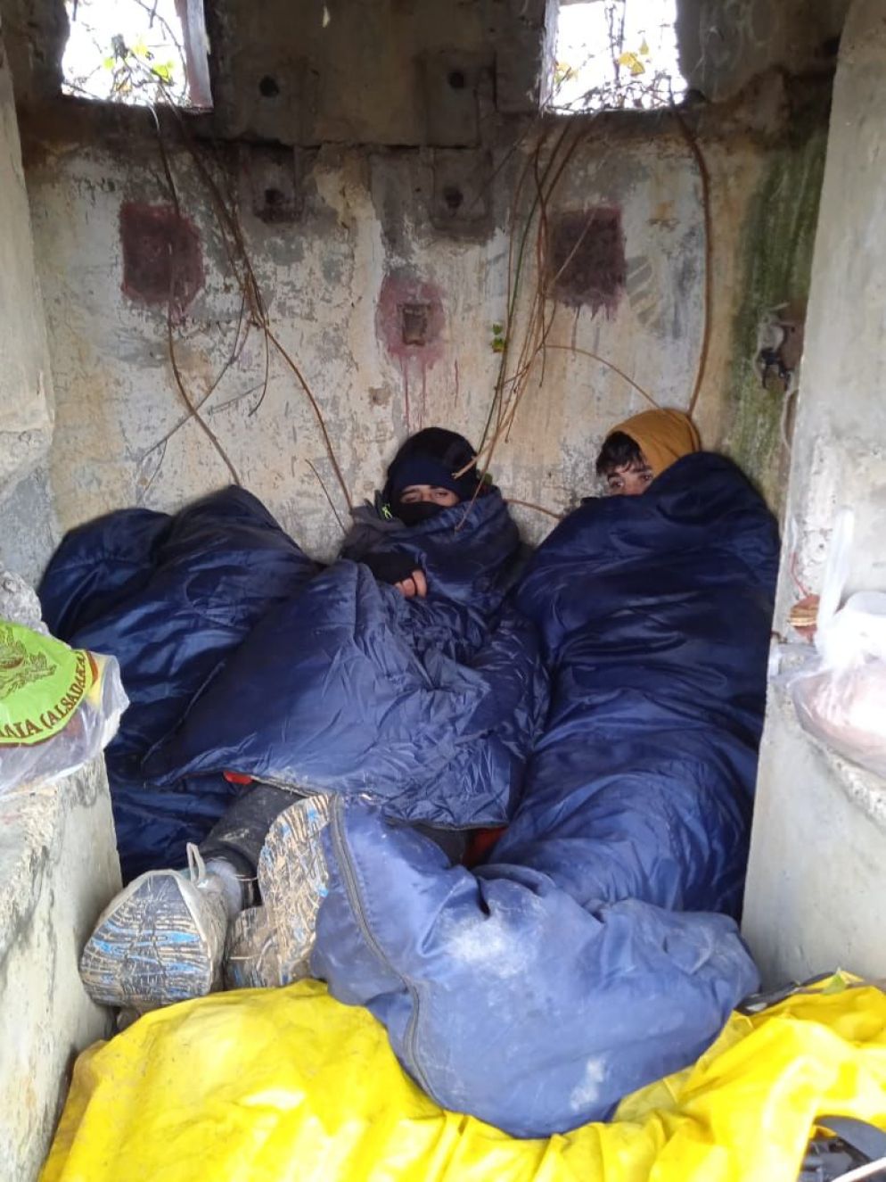 Le notti all'addiaccio in prossimità delle frontiere