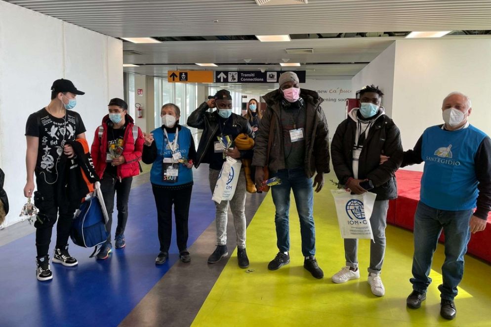Alcuni dei profughi giunti al loro arrivo a Roma - Sant'Egidio