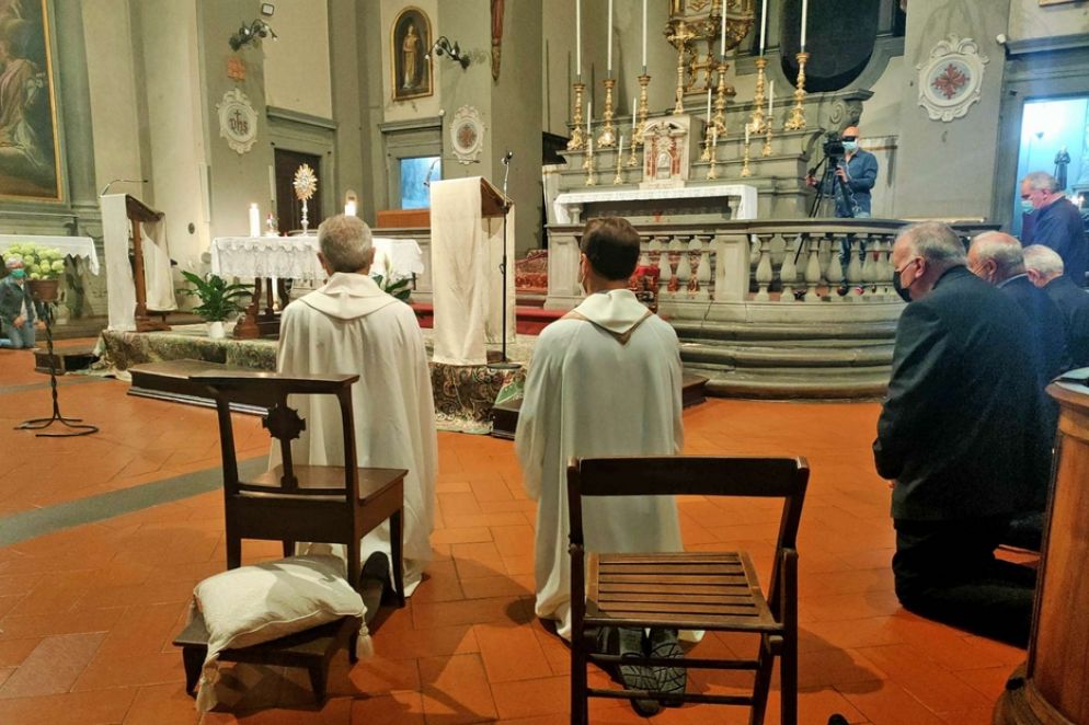 La veglia di preghiera di riparazione a Prato - Diocesi di Prato