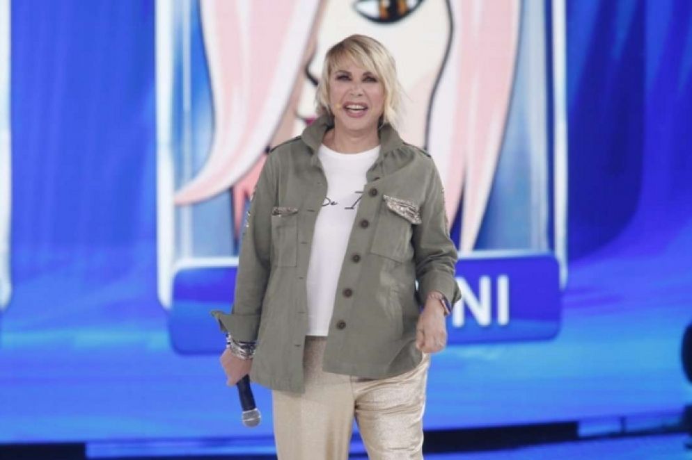 Anna Pettinelli, Rds - .