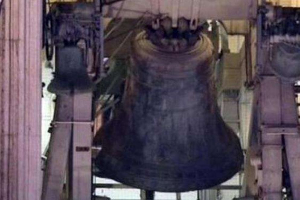 La campana della parrocchia di Cupramontana che don Giovanni Rossi fa suonare ad ogni nascita - Sito parrocchia