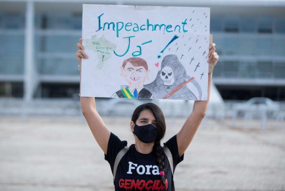 Protesta contro Bolsonaro a Brasilia - Ansa