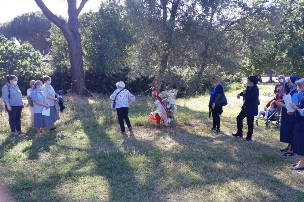 Il luogo del ritrovamento della donna massacrata - Foto Mira